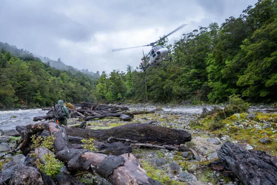 Helicopter flyouts can also be added on any of your fishing days the night before. At Owen River Lodge you pay an additional flight time cost if you opt for fly outs. Since there are so many great road based options near the lodge most guests only opt for one or two fly outs per week. 