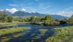 Yellowstone fishing lodge