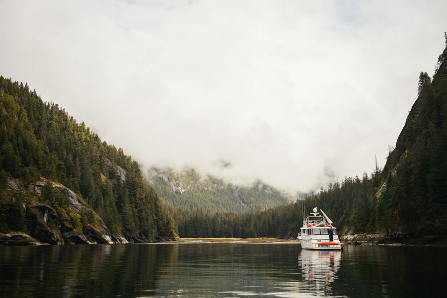 Luxury liveaboard Alaska Steelhead fishing trip